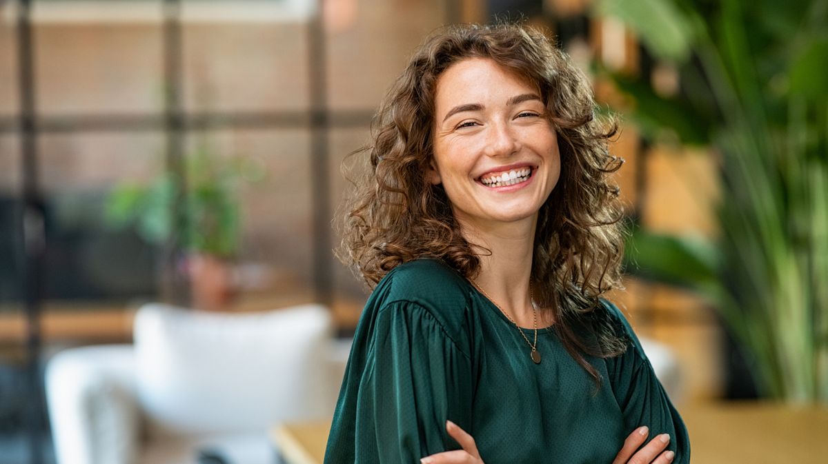 Confidence Gap widerlegt? Laut Studie unterscheiden sich die Anforderungen an Männer & Frauen