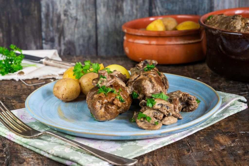 Vergiss klassische Rouladen! Diese kroatischen Schnitzelröllchen sind der Knaller