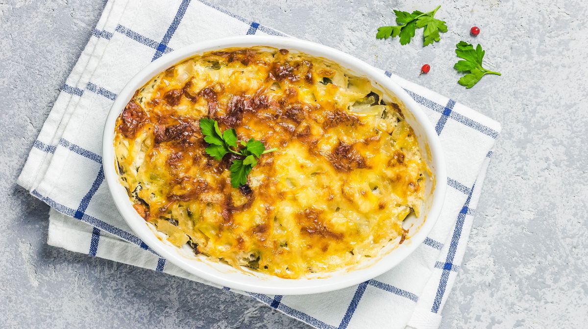 Veggie Comfort-Food: Rezept für das perfekte Kartoffel-Spitzkohl-Gratin