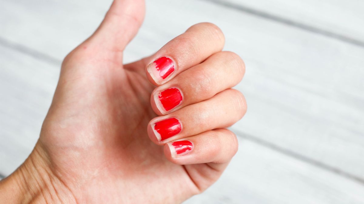 Mit diesen Tipps hält der Nagellack viel länger gofeminin Mit diesen Tipps hält der Nagellack viel länger gofeminin