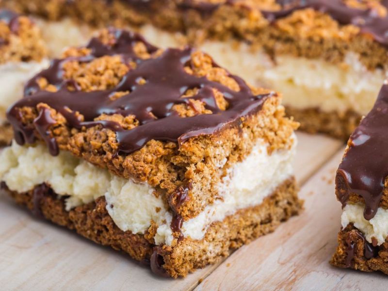 Friss dich dumm-Kuchen: Rezept für den weltbesten Blechkuchen mit Pudding