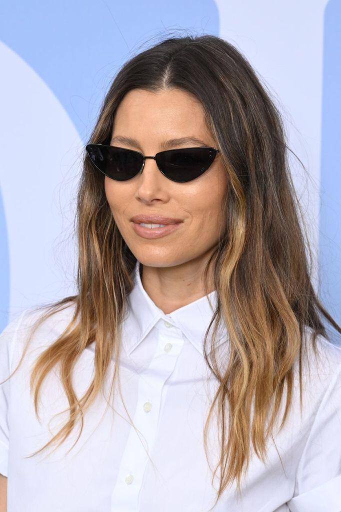 Jessica Biel mit Ghost Layers Haircut.