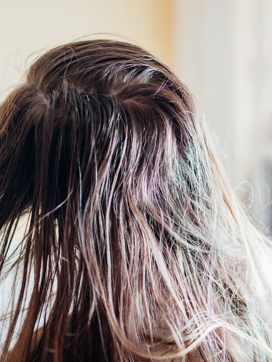 Haare nur mit Wasser waschen – Funktioniert das wirklich?