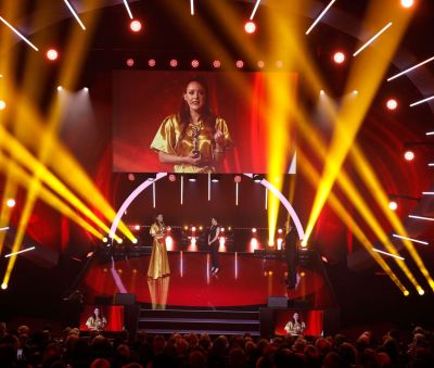 GOLDENE BILD der FRAU 2021: Sie hielt die Laudatio für ihre Preisträgerin: Jasmin Wagner