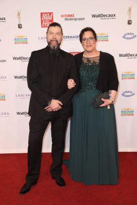 Preisträgerin Shahrzad Enderle und Victoria Swarovski Preisträgerin Shahrzad Enderle und Victoria Swarovski