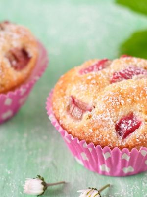 Schnelle Rhabarber Muffins: Fruchtig-süß und perfekt für den Frühling