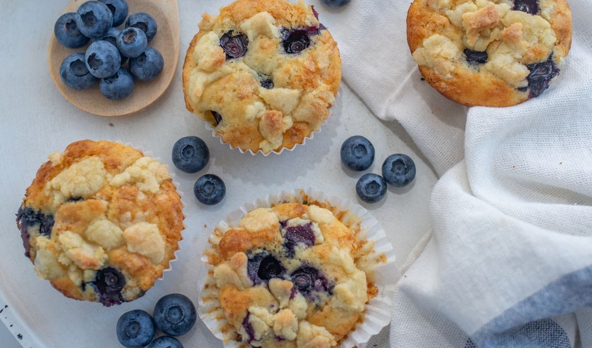 Blaubeermuffins mit Streusel.