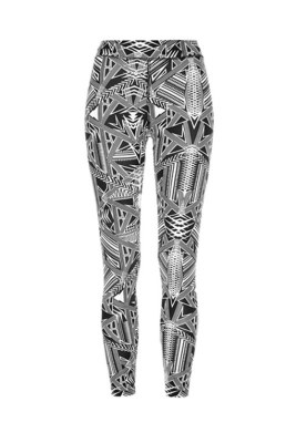 schwarz-weiße Leggings mit Print-Design von Gina Tricot, 29,95 € schwarz-weiße Leggings mit Print-Design von Gina Tricot, 29,95 €