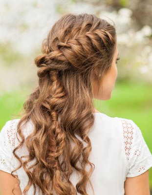 Die sch&#xF6;nsten Abiball-Frisuren