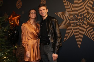 Thomas Müller mit seiner Frau Lisa