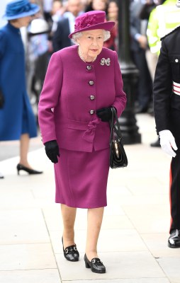 Queen Elisabeth II. und ihre Outfits