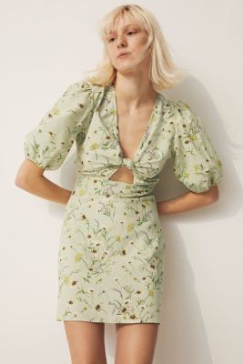 Geblümtes Minikleid von H&M Geblümtes Minikleid von H&M