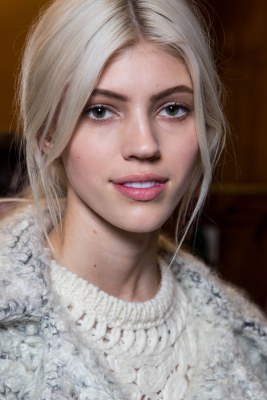 Platinblond bei Stella McCartney H/W 2015