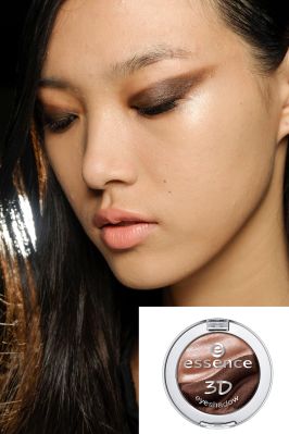 Essence 3D  Eyeshadow Irresistible Choco Cupcake, 2,79 €