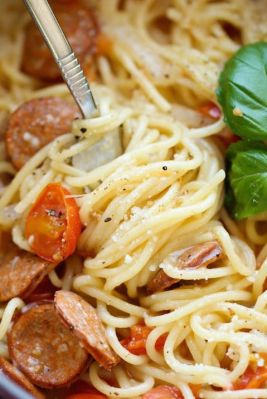 One Pot Pasta mit Wurst