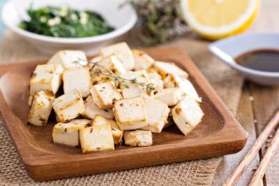 Gebackener Tofu mit Gewürzen