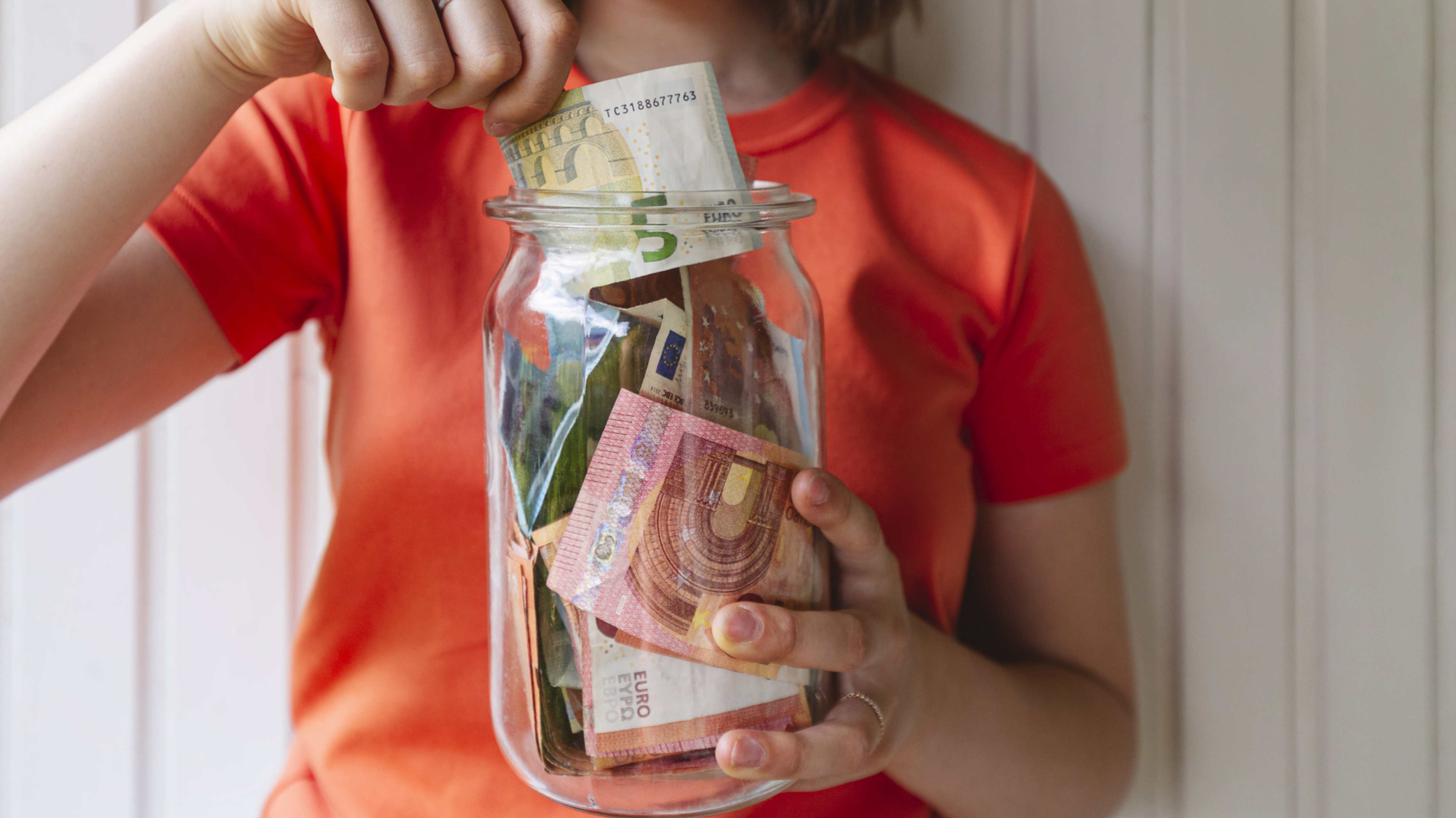 Wie-viel-Bargeld-sollte-ich-zu-Hause-haben-