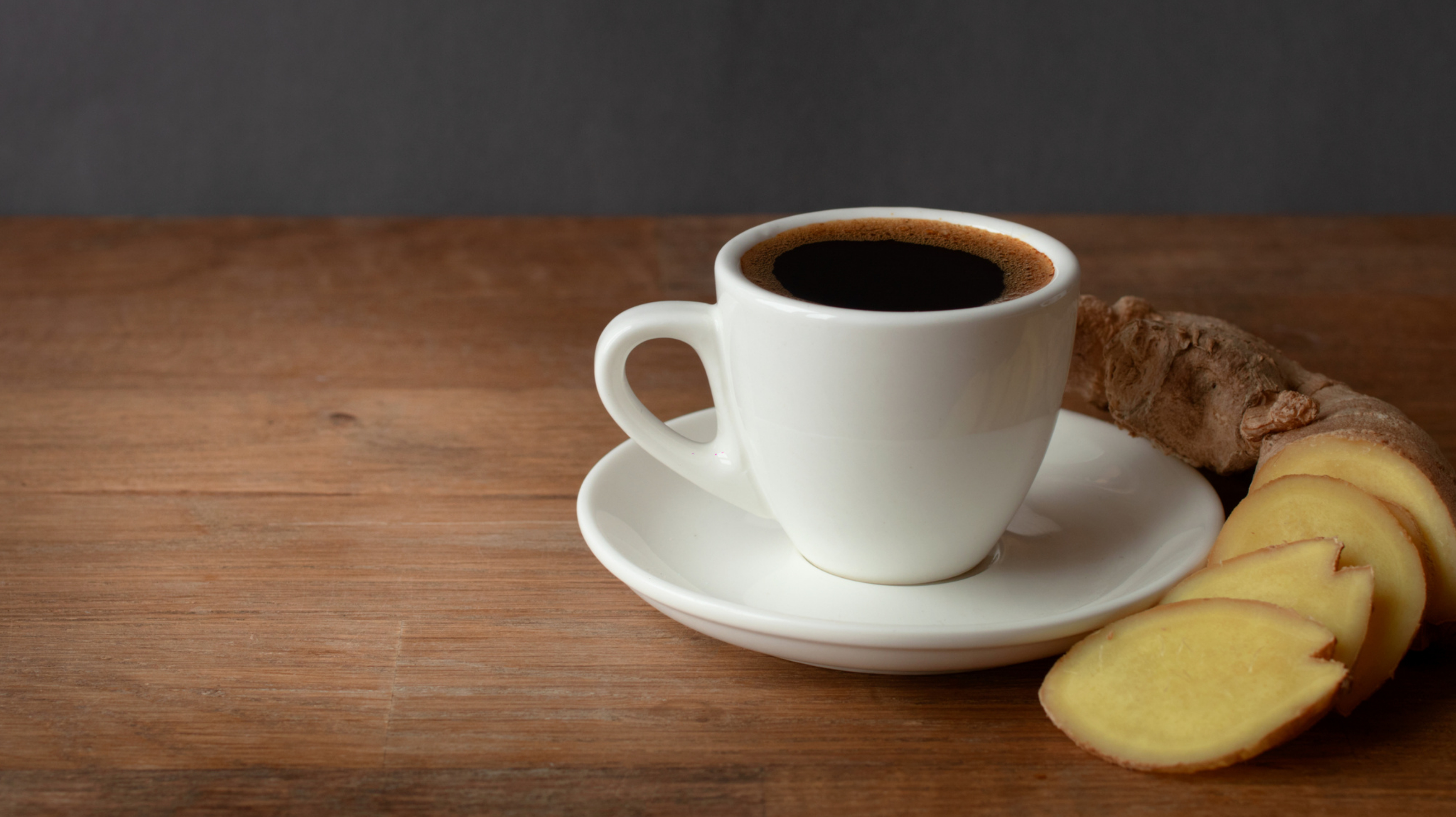 Ginger-Latte-Hilft-Kaffee-mit-Ingwer-beim-Abnehmen-
