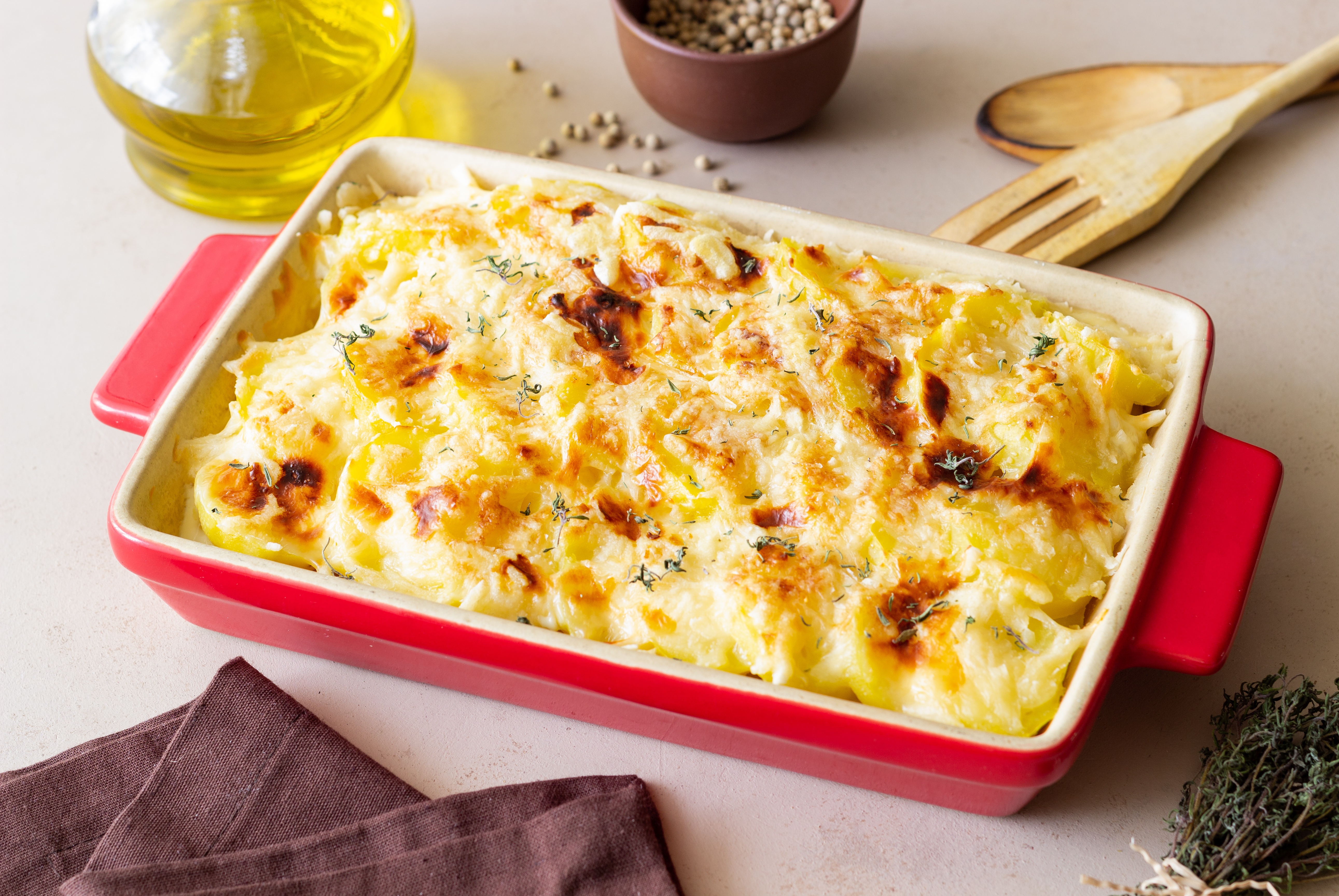 Statt-Nudelauflauf-Probier-g-ttliches-Dauphinois-Kartoffelgratin-lecker-wie-in-Frankreich