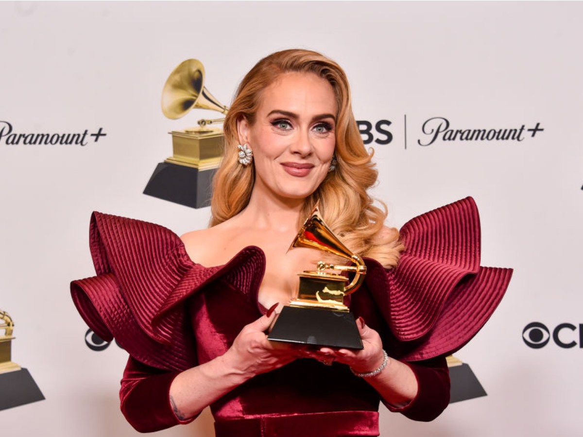 Sängerin Adele bei einer Preisverleihung.
