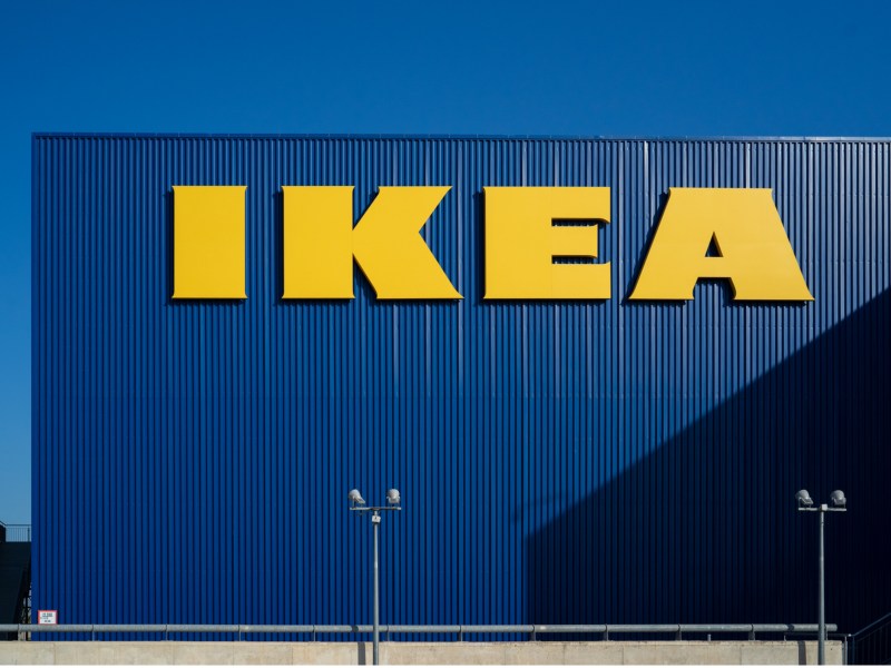 IKEA Einrichtungshaus von außen.