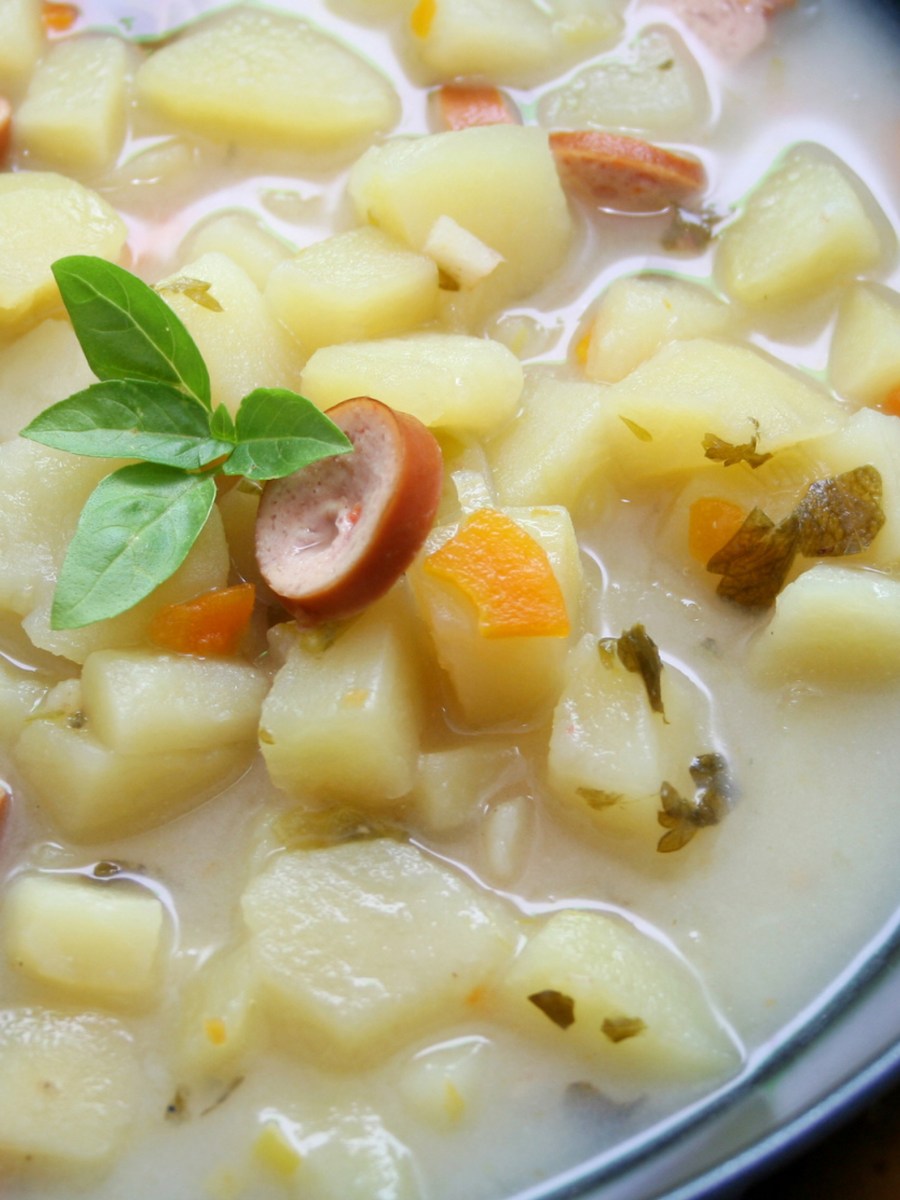 Das mundet: Omas Kohlrabi-Eintopf mit Kartoffeln und Würstchen