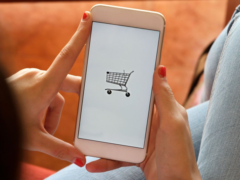 Online-Shopping Smartphone