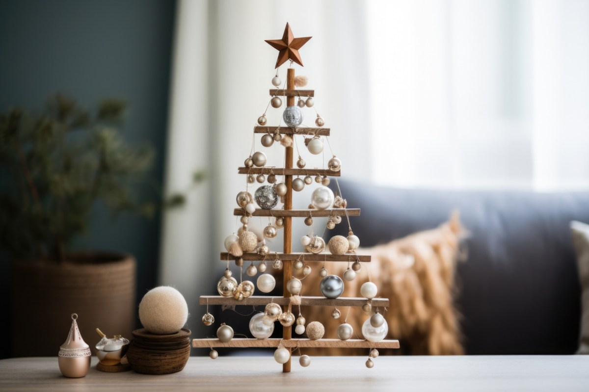 DIY Tannenbaum aus Holz