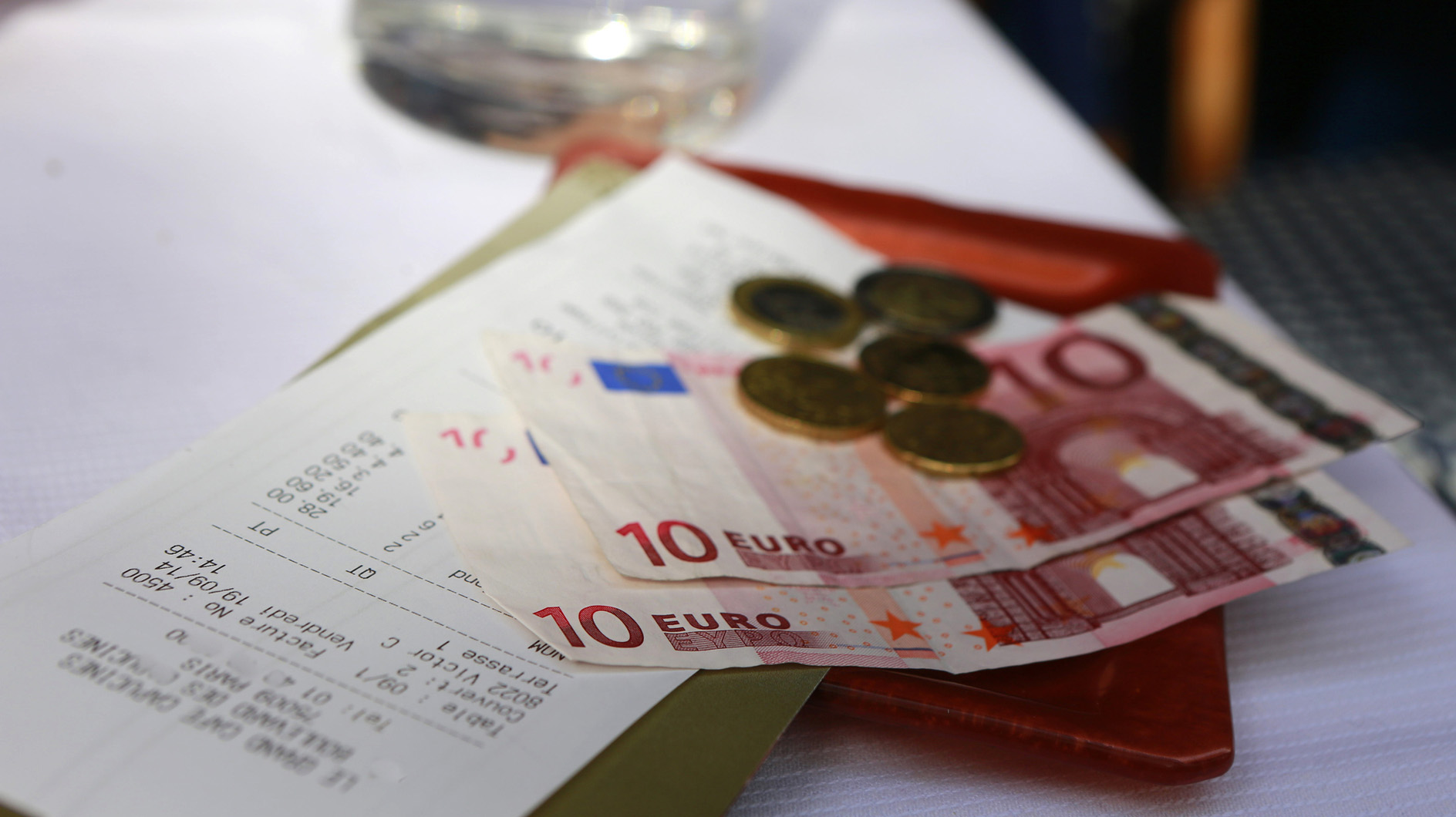 Darf Der Chef über Das Trinkgeld Verfügen www.gofeminin.de