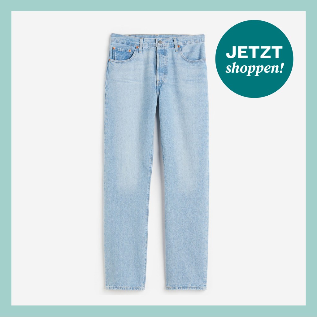 Levis Jeans in Hellblau.