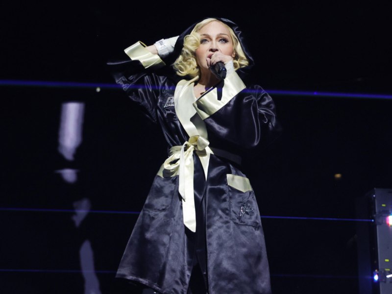 Madonna auf einem Konzert ihrer "The Celebration Tour"