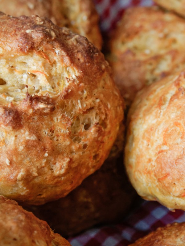 Low Carb: Schnelle Haferflocken-Quark-Brötchen mit viel Protein