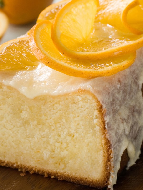 Fruchtig, fluffig, himmlisch: Rezept für einen einfachen Orangensaft-Kuchen