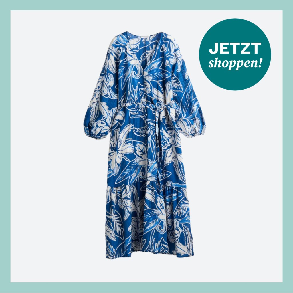 Blau-weiß gemustertes Kleid aus Krepp-Stoff von H&M