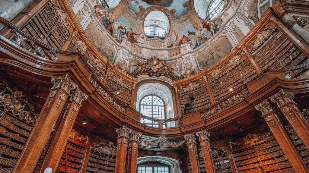 Prunksaal der österreichischen Nationalbibliothek.
