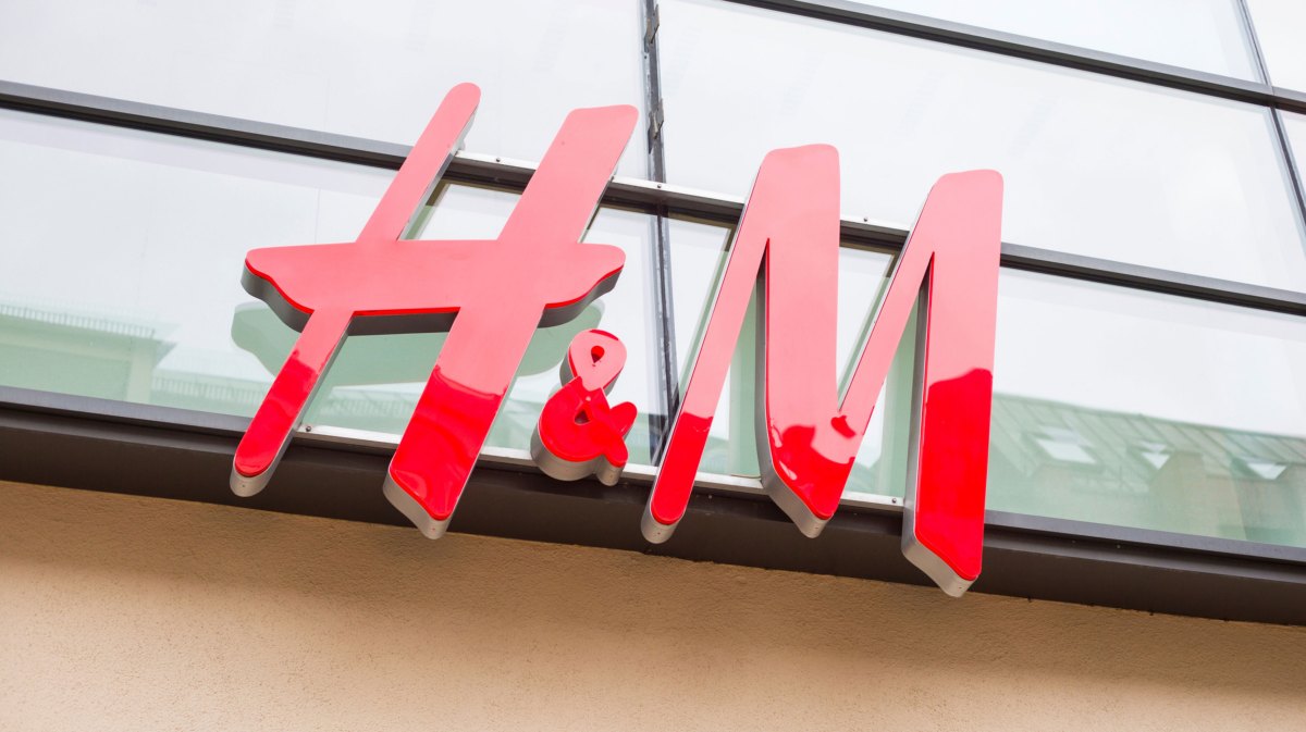 H&M Logo an einem Store