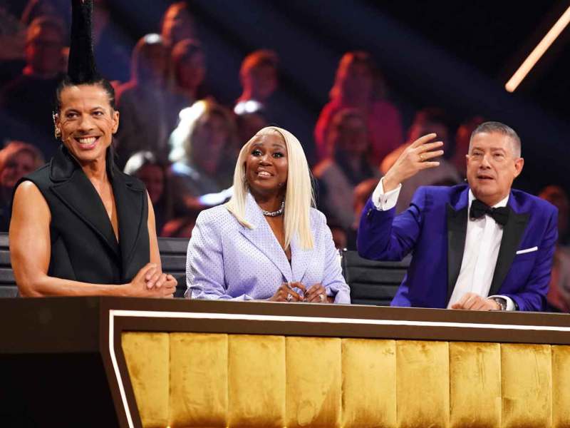 Die Jury mit Jorge González (l.), Motsi Mabuse und Joachim Llambi.