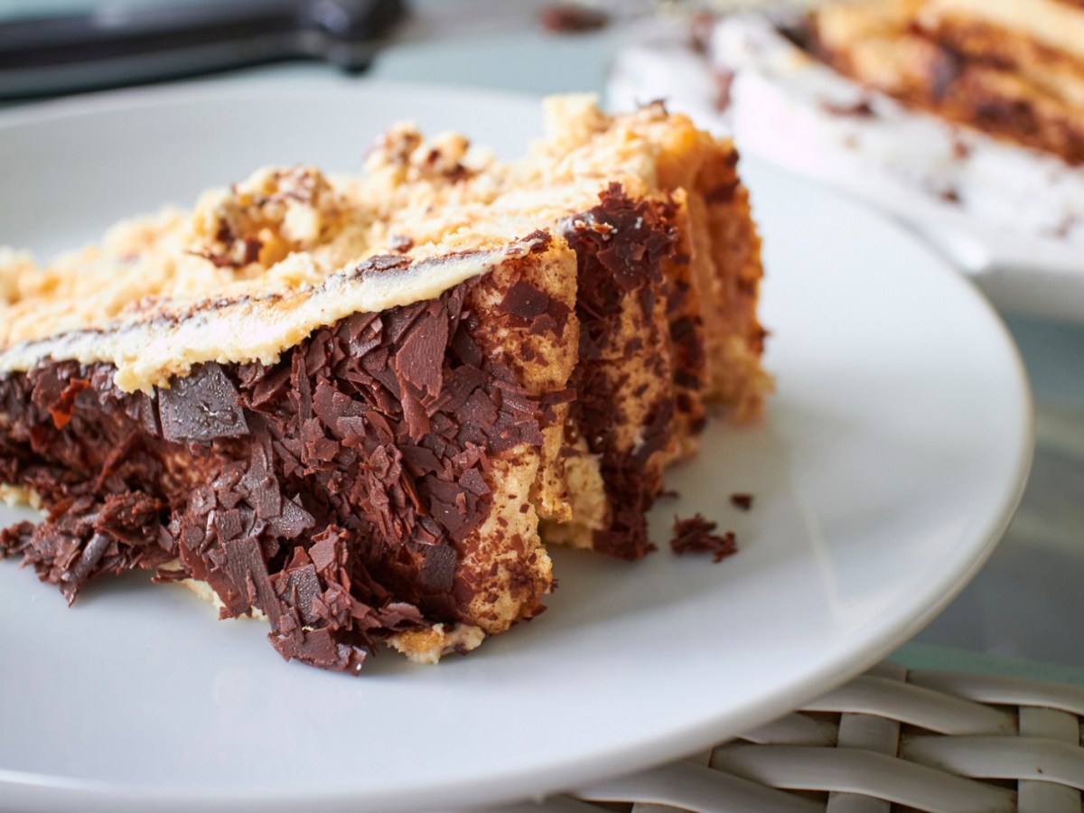 Struwwelpeter-Torte: Rezept für eine himmlisch sommerliche Eiskaffee-Torte