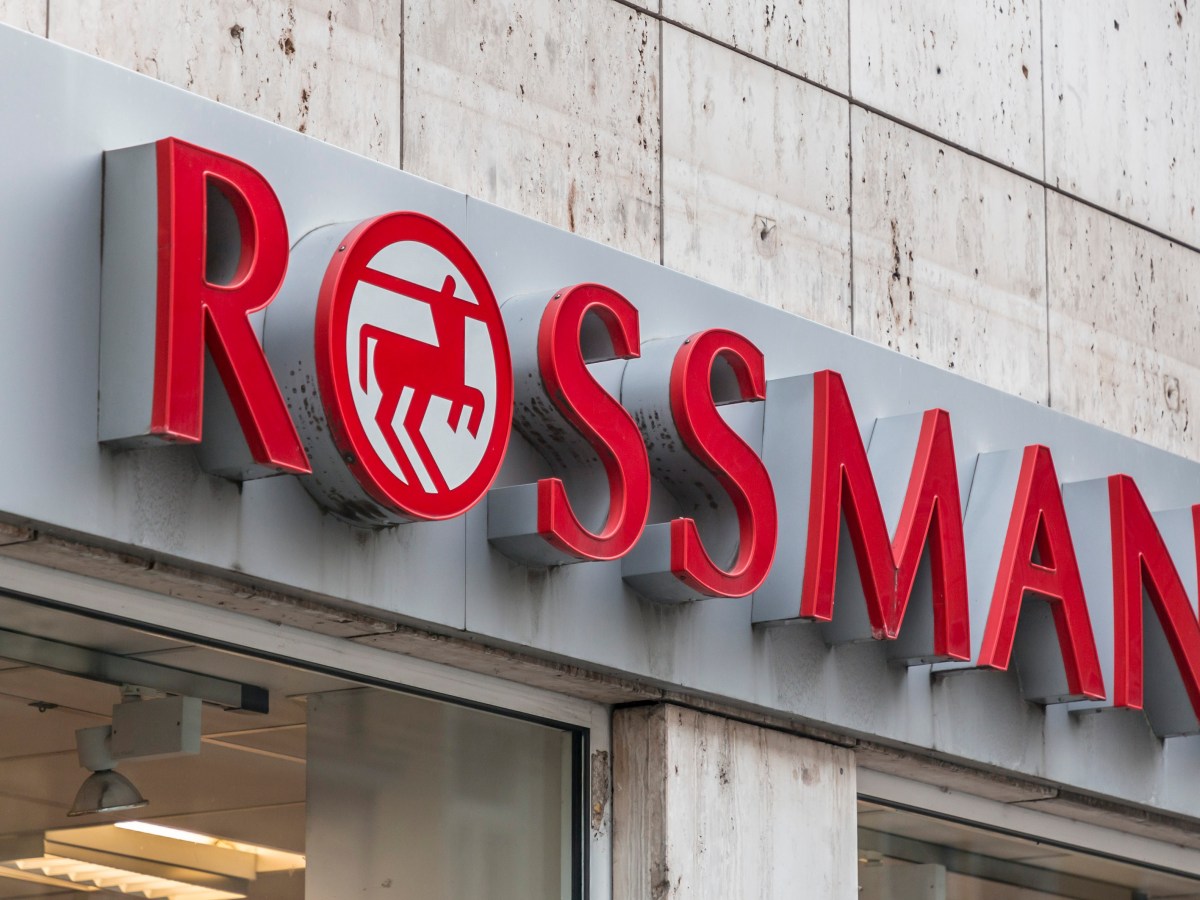 Rossmann Logo