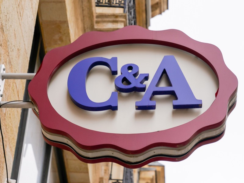 C&A Logo Schild