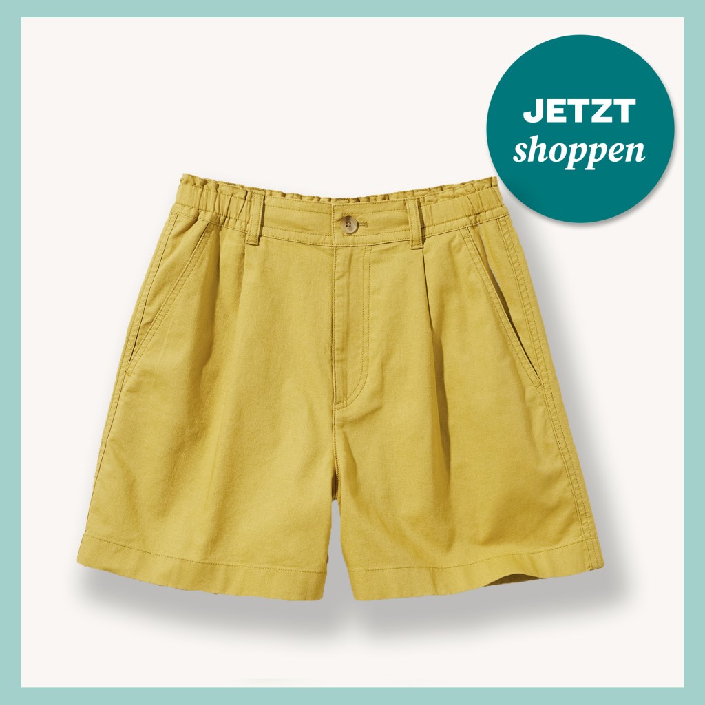 Gelbe Leinen-Shorts als Freisteller