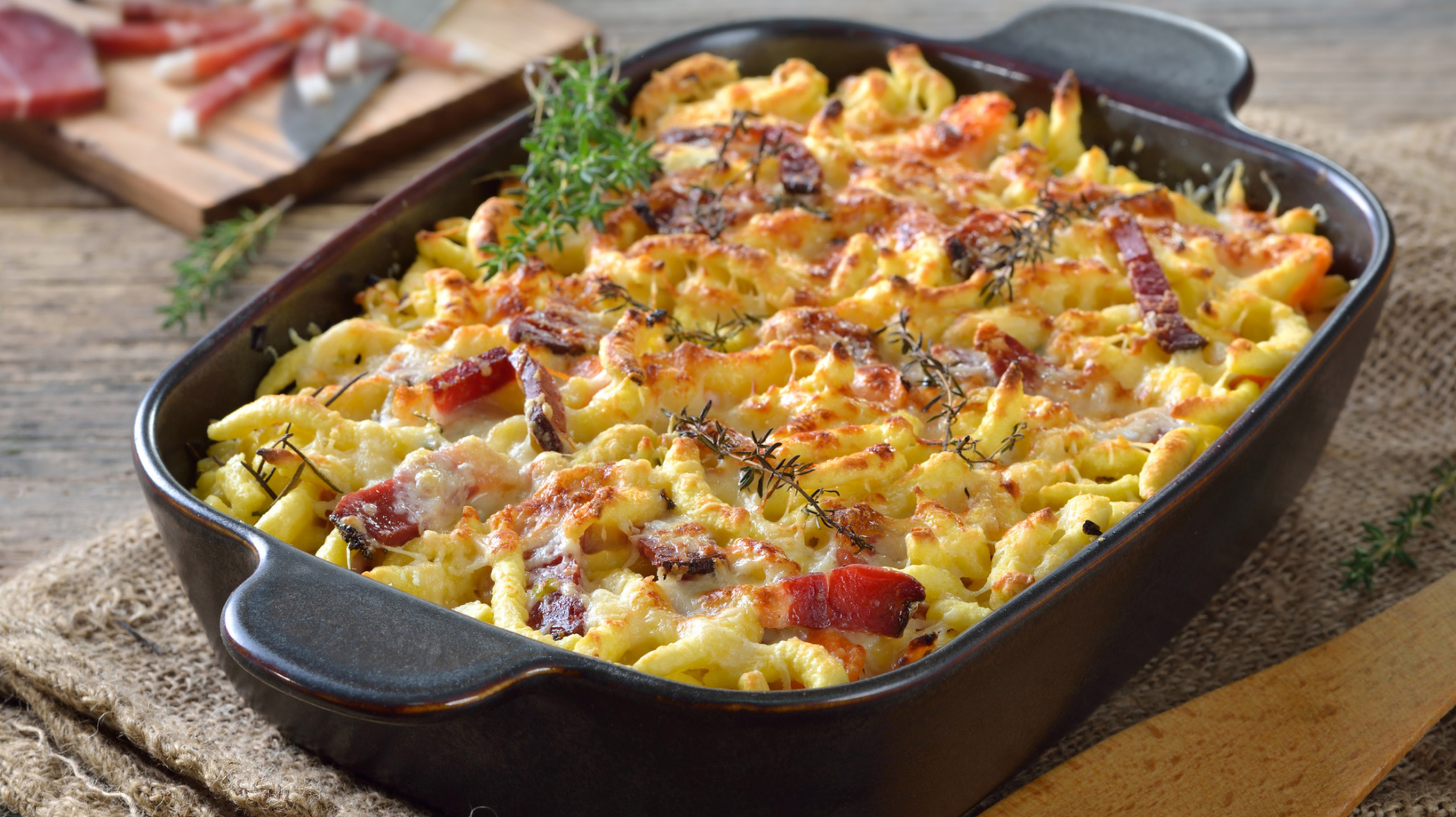 Deftiger Spätzle-Auflauf: Schnelles Rezept mit Schinken &amp; Käse - gofeminin