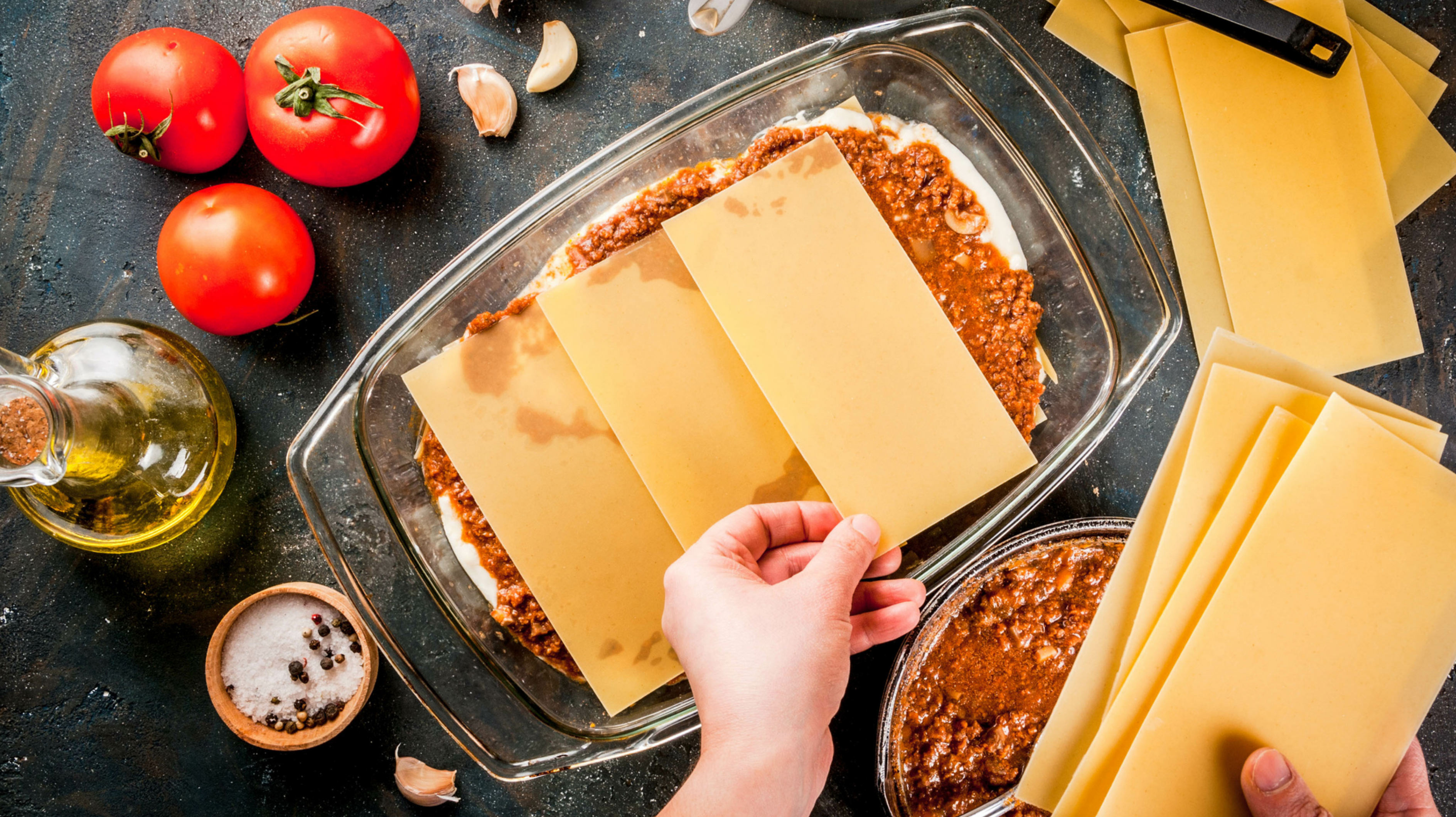 Nudelauflauf-im-Sommer-Probiert-unsere-leichte-Joghurt-Lasagne-ohne-B-chamel-