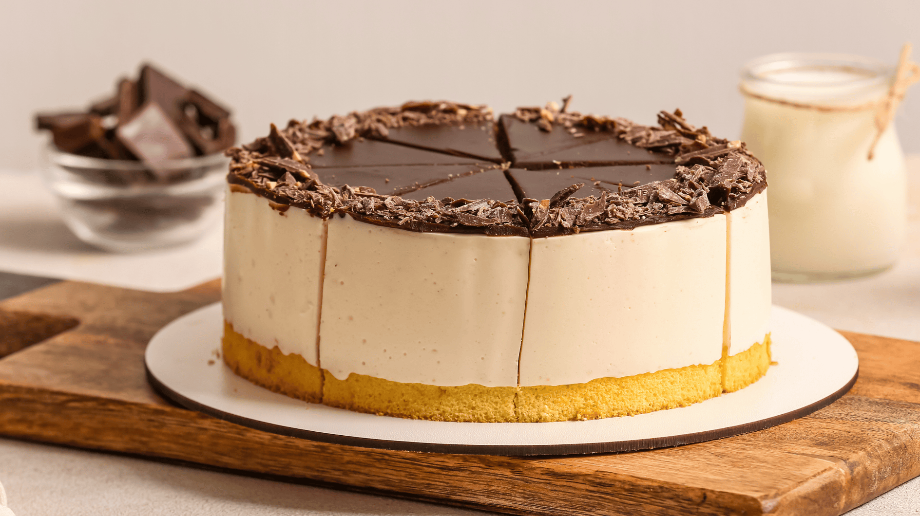 Kennst du &amp;quot;Vogelmilch&amp;quot;-Torte? Himmlischer Kuchen-Traum mit Cremefüllung ...