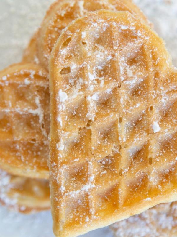 Klassische Waffeln in Herzform: Himmlisches Rezept wie bei Oma