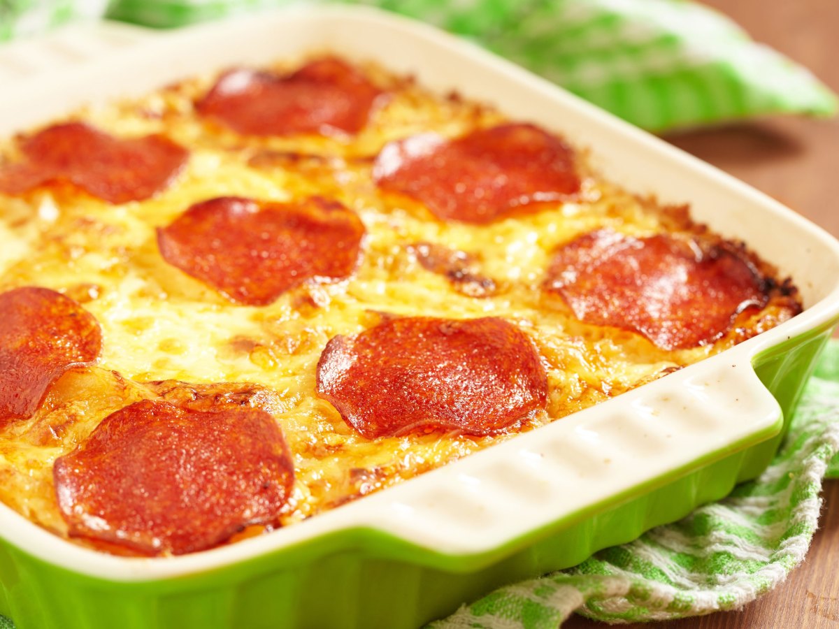 Dank Geheimzutat: Dieser geniale Pizza-Auflauf geht schneller als jeder Lieferdienst