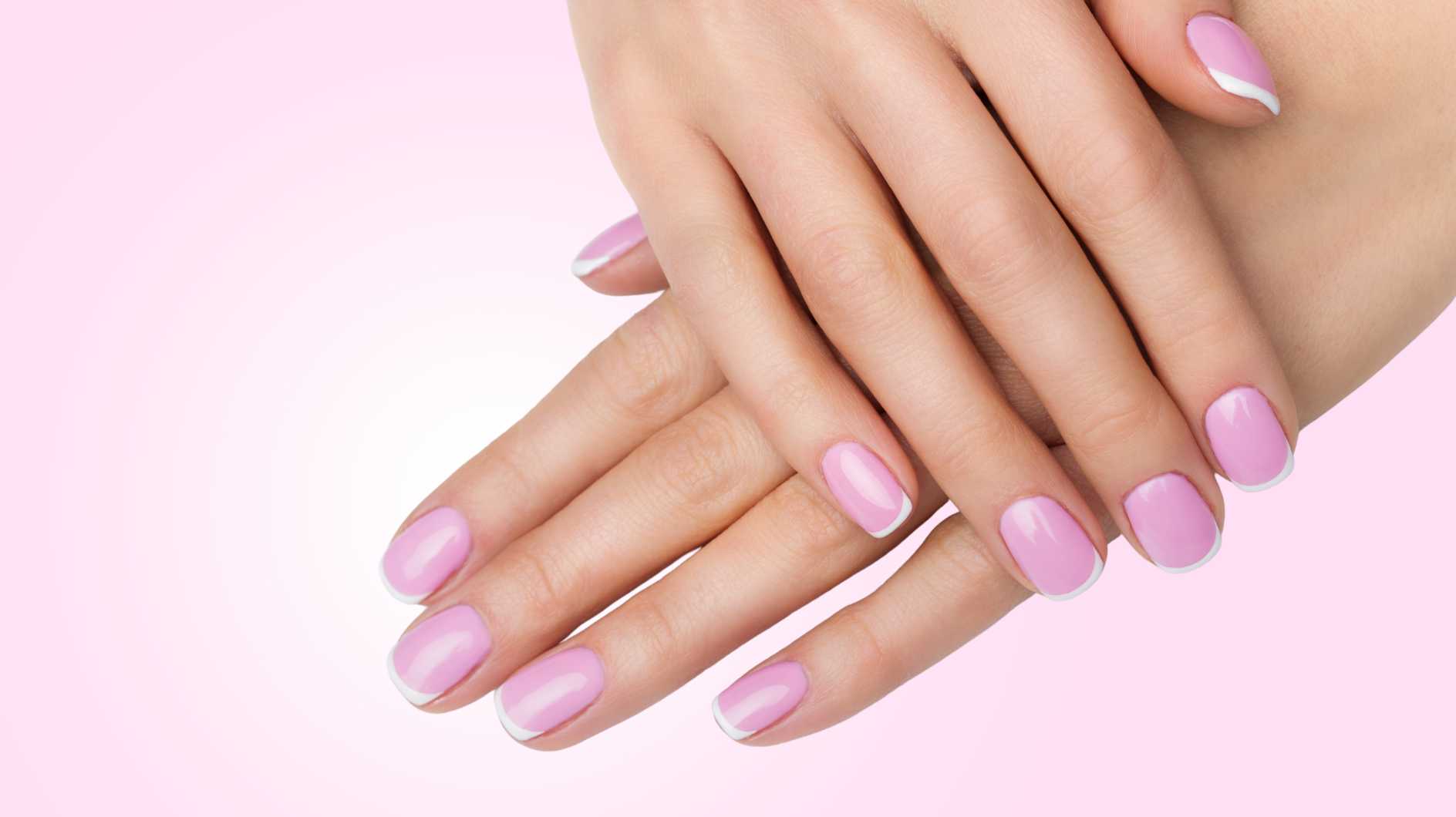 -Tinted-French-Nails-Kein-Nageldesign-bringt-deine-N-gel-so-zum-Strahlen
