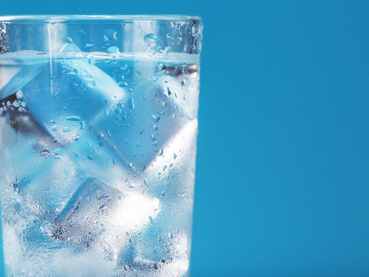 Hitzewelle: Mit dem Wasserglas-Trick trinkst du automatisch mehr