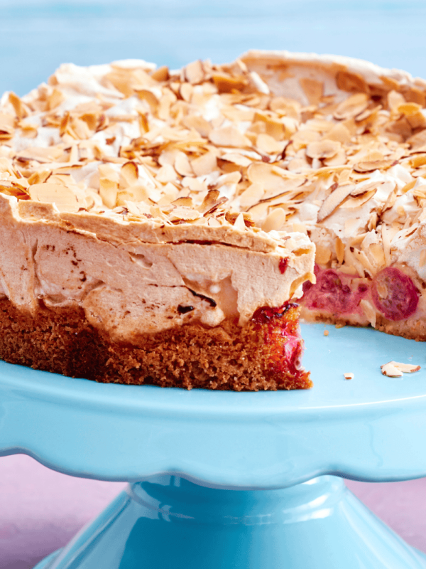 Dieser Stachelbeer-Kuchen mit Baiser schmeckt wie Sommerferien bei Oma