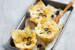 Käse-Oliven-Törtchen